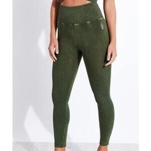 Free People Movement Leggings Size Medium Green Secret Moss Good Karma Hi-Rise
